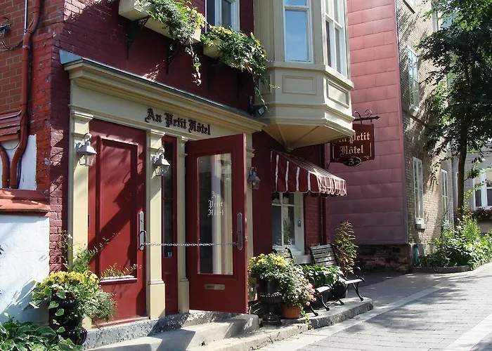 Au Petit Hotel
